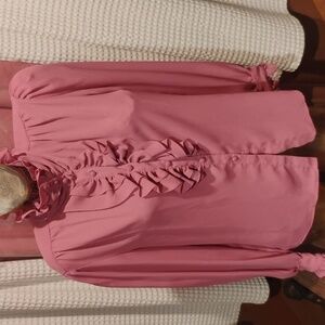 Silk blouse with ruffles and button